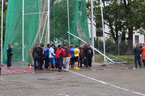 Trasig kastbur VU-spelen 2013